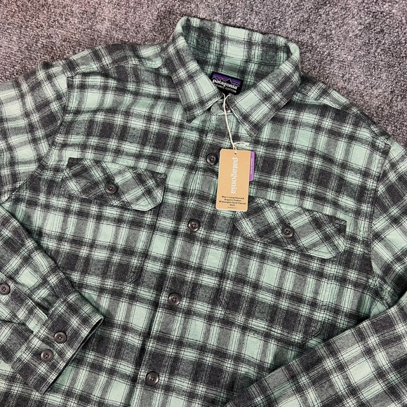 Patagonia Mens S LS Green Plaid Organic Cotton Midweight Fjord Flannel Shirt NWT